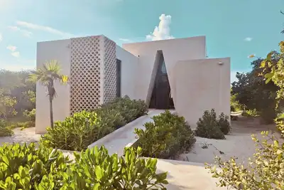 Image de KatNap Sisal : Solar-powered Beachfront Retreat