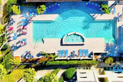 Image de 2br 2 Ba Clearwater Condo Near Beach • Heated Pool • Sleeps 6 • Free Parking