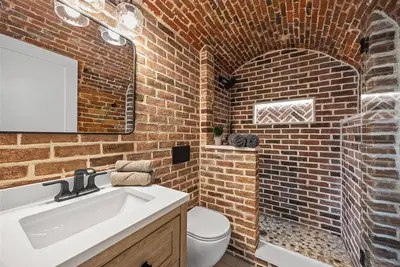 Image de The Witches Den- Historic Salem Retreat