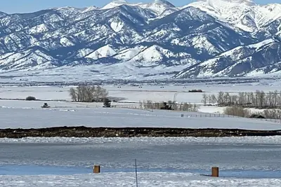 Image de Stunning views on private lake