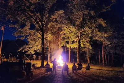Image de Bunkhouse Cabin near Truman Lake in the Ozarks!