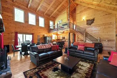 Image de Spacious | Sleeps 22 | Pool Table, Ev Charger, King