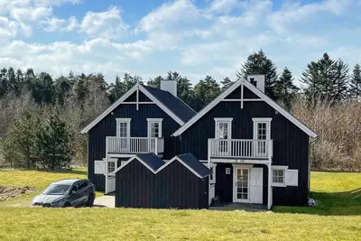 Image de Belle maison à Gjern avec sauna