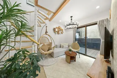 Image de 6-mins walk from Hibarigaoka Station, surrounded by vineyards, outskirts of Tokyo