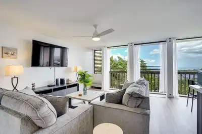 Image de Scenic Ocean + Mtn View Luxury Condo 30+ Night Min