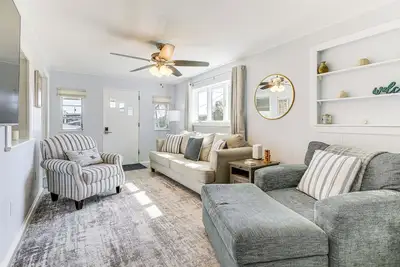 Boat Dock & Yard: Waterfront Okeechobee Retreat