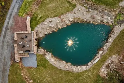 Image de Large  4 bedroom, 4. 5 bath restored Victorian home at Indiandale Springs