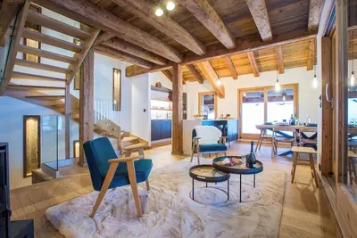 Image de More Mountain - Ferme De Morzna est une magnifique conversion de ferme avec jacuzzi extérieur à moins de 5 minutes à pied de la ville.