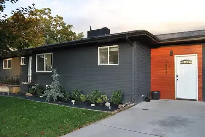 Image de Gather Together | 2 Kitchens | Pet Friendly Stay