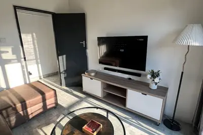 Image de Modern 3-bedroom cottage 15 mins away from the City Centre along Bvumba road.