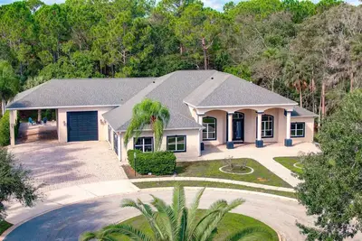 Image de 4br Luxury Villa Paradise Near Nascar • Pool*HotTub*Bbq