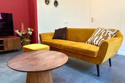 Image de Sfeervolle villa met sauna aan de rand van het bos