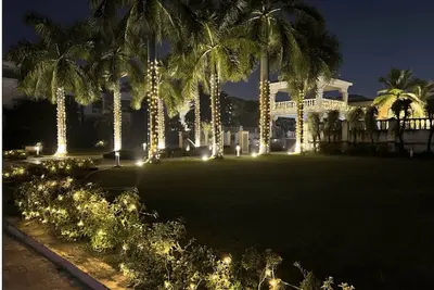 Image de Cosy bungalow with a cute garden in vibrant Kolkata