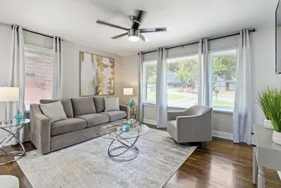 Image de Serenity on Oakland. \"Feels Like Home! \"