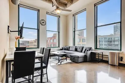 Image de Modern West Loop Gem-City Views & Prime Location 4