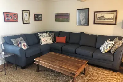 Image de Fabulous apartment close to campus, restaurants, and Toomers Corner! !