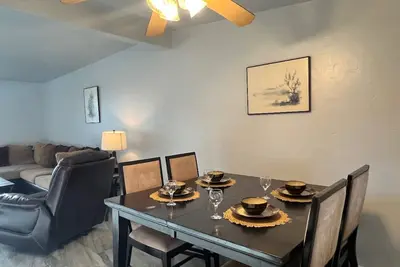 Image de Affordable Family Home Perfect for Monthly Stays!