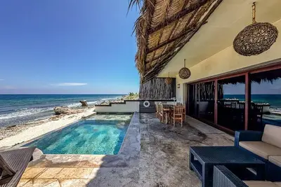 Image de 4br Beachfront Villa w/Private Heated Pool