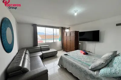 Image de Parceros Group House 3 Levels in the Circunvalar