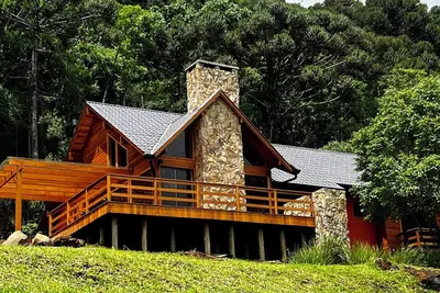 Image de Bressan's House, a cozy house with a view of the valley.