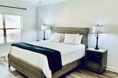 Image de Bama Vibes - Location! Location! Location!