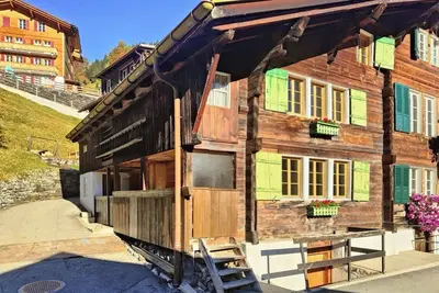 Image de Chalet traditionnel rénové à côté de la remontée mécanique