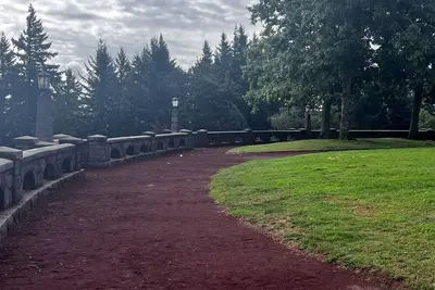 Image de Enchanting cottage with Ac in Hawthorne- Test Listing! !