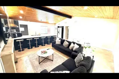 Image de 3-bedroom house near Disneyland in Anaheim with Ac