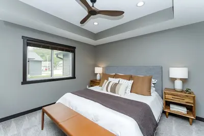 Image de Welcome to our modern and stylish  4 bedrooms in Rochester.