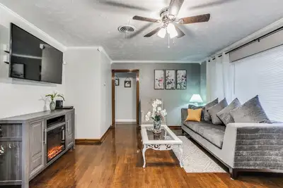 Image de Delightful 3-bedroom house with Ac in Houston