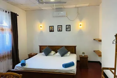 Image de Serene 2-bedroom apartment with one ac room and one non ac room in Weligama
