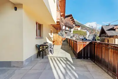 Image de Appartement '2' avec vue sur la montagne, terrasse partagée et Wi-Fi