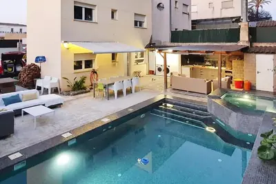 Image de Superbe maison à Alcora avec piscine chauffée