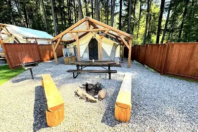 Image de Glamping! Luxury Family Size Tent, Douglas County, Oregon