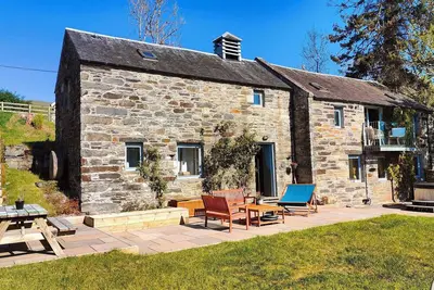 Image de Beautifully converted 18th century watermill overlooking Loch Tay