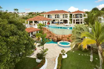 Image de Villa Vita Oceanfront Mansion