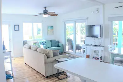 Image de Marathon Getaway: Florida Keys Home with a 45' dock and ocean access