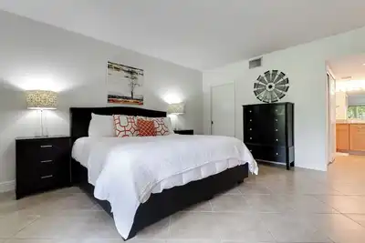 Image de Condo in the Polo Club