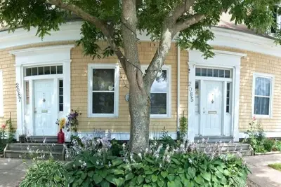 Image de Townhouse 3 at Historic Bauer Terrace