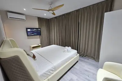 Image de 2-bedroom apartment in charming La Fargue with Ac