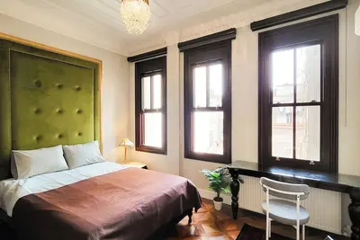 Image de 4-bedroom with Ac Historic House in İstanbul Şişli