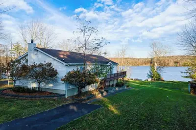 Image de Catskills Lakefront Getaway at Sackett Lake