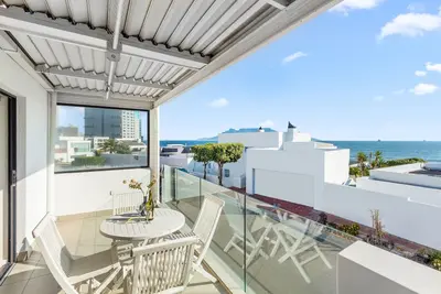 Image de 19 Ascension - Deux Chambres Maison, Couchages 4