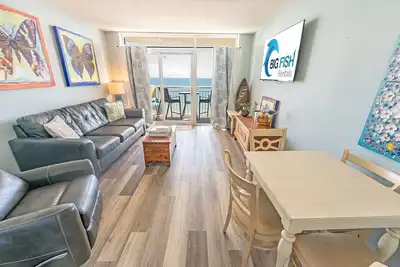 Image de King 1 Br Bay Watch, Direct Ocean Front View, Pools!