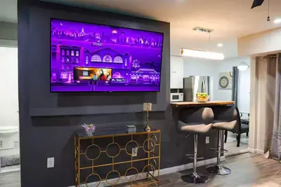 Image de Luxury Retreat: Royal Comfort & Modern Amenities