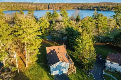 Image de Luxurious & Newly Renovated Catskills Lakehouse