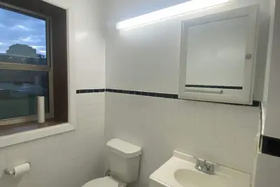 Pet friendly 1Bd In Arena District With Event Parking