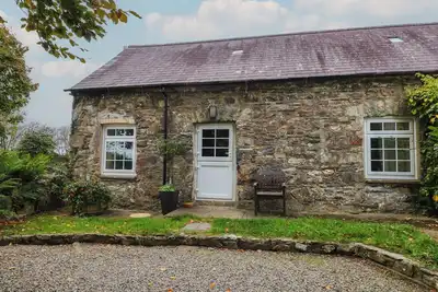 Image de Shippen Cottage, pet friendly, with pool in Maenclochog