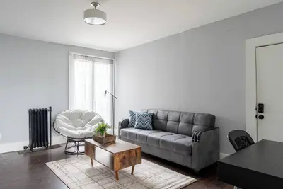 ~Newly•Renovated•Spacious•2bd, mins to Downtown!