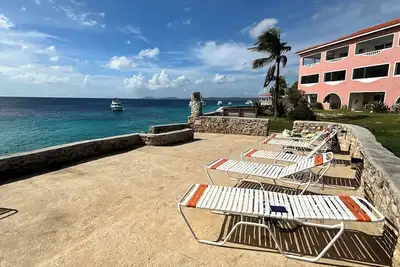 Image de Sand Dollar-Octopus’ Garden, Ocean front 2-bedroom townhome.